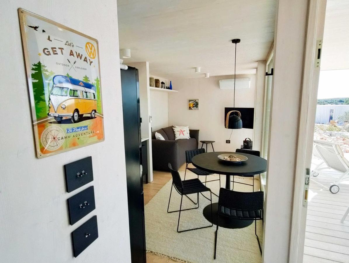 Camp Buqez 45 - Villa Artica Pakoštane Exteriér fotografie
